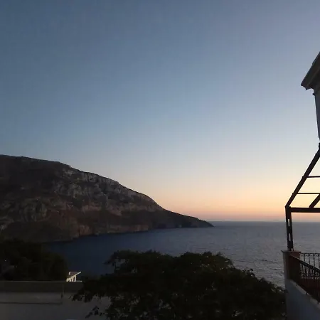 Lantställe Platy Gialos, Amazing View