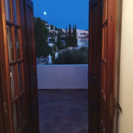 Platy Gialos, Amazing View Country house *