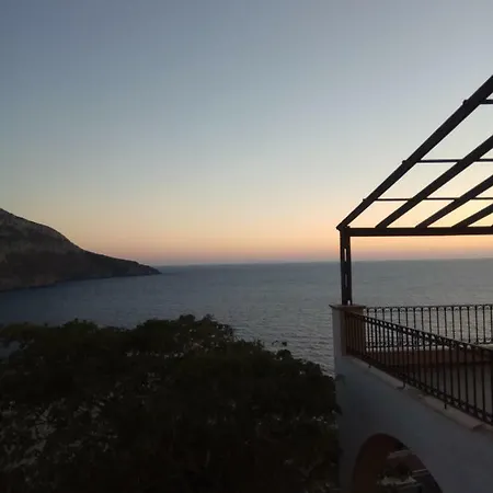 Platy Gialos, Amazing View Lantställe